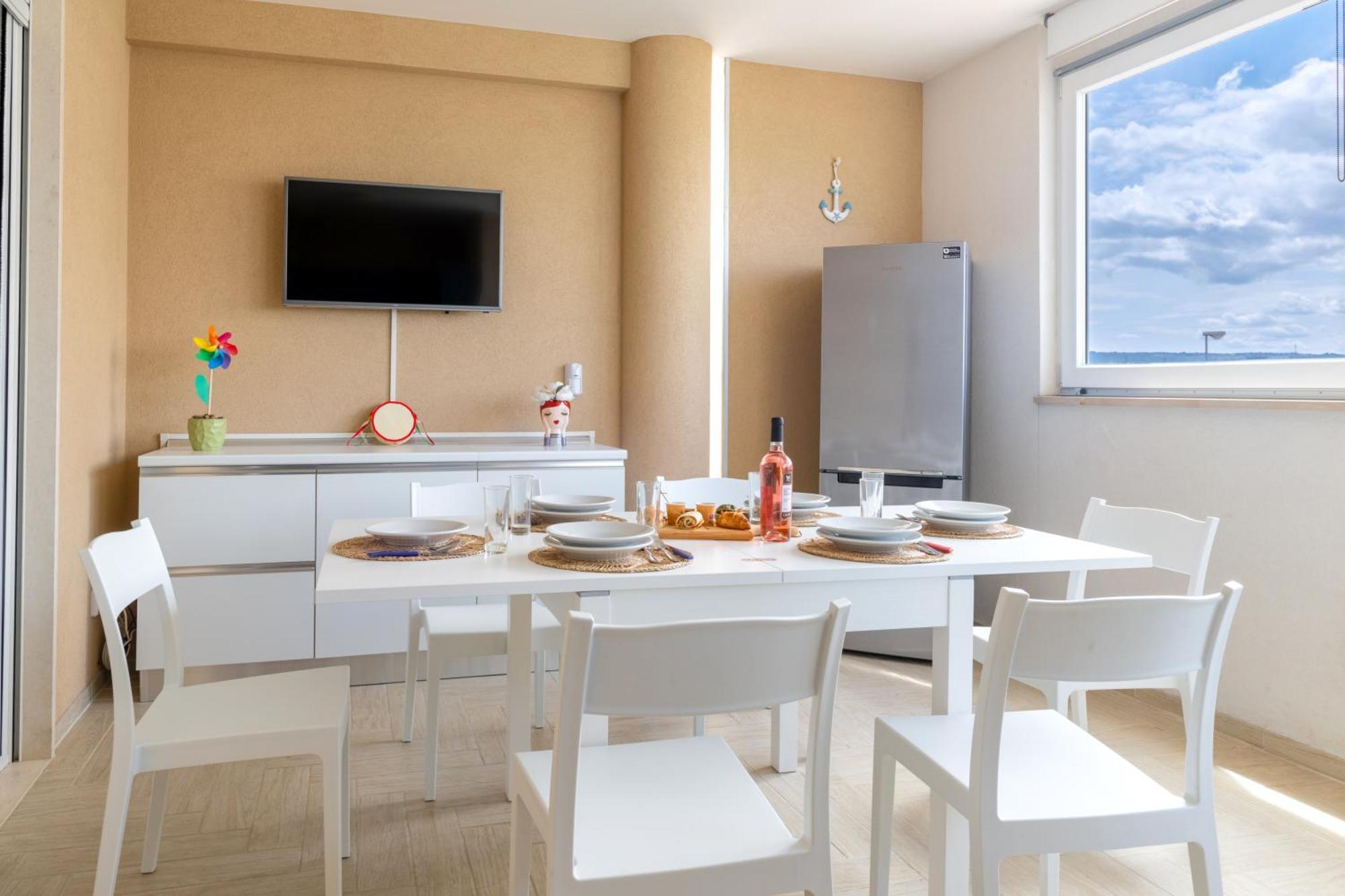 Monopoli Favolosa - Spacious 100Mq Apt. W/ Parking Eksteriør bilde